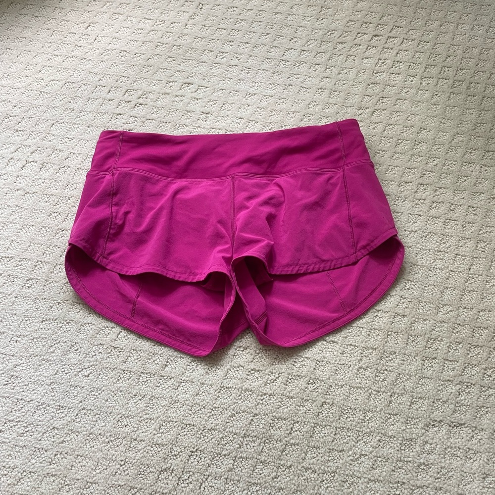 Lululemon ripened raspberry size 4 shorts